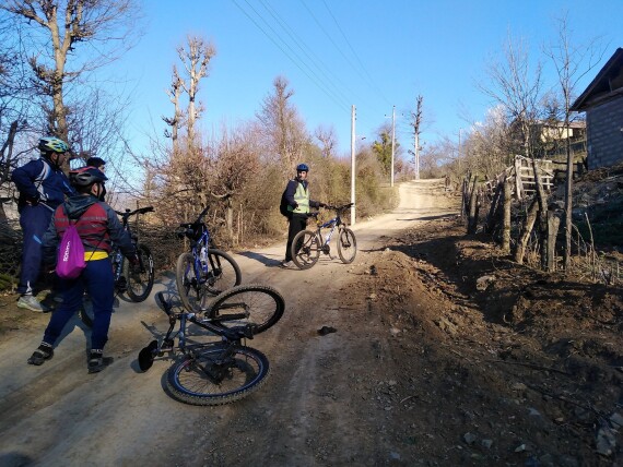 Dangerous Turns, Steep Route &amp; Gorgeous Nature Even in Winter