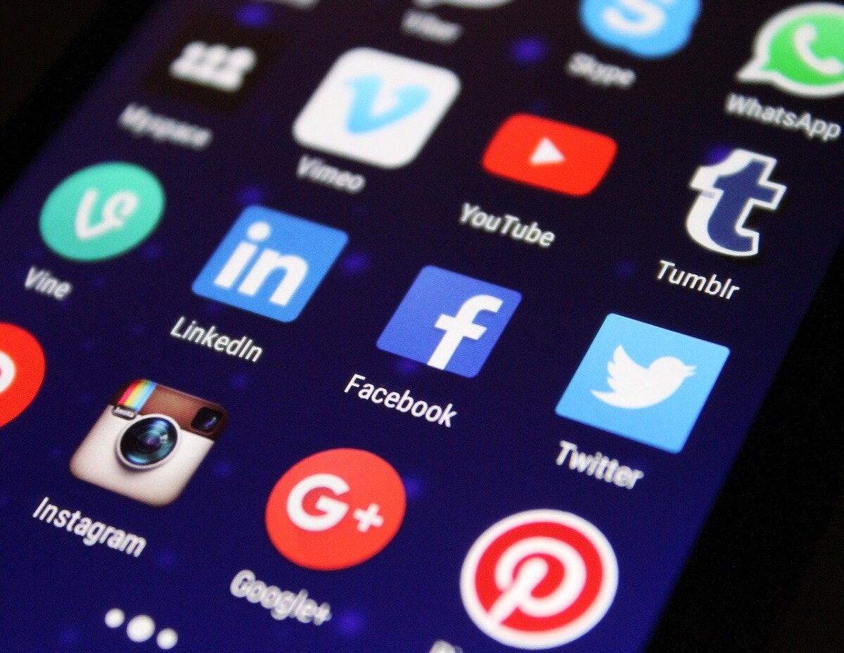 Usa las redes sociales como herramienta para promover tu negocio, producto o servicio