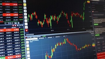 Fake Exchange Volume Undermines the Trust in Cryptocurrency Markets