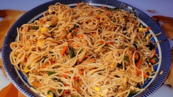 Vídeo de la receta de Chow Mein de pollo