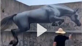 Hi friends i just share a video of the "3D DARAWING" which so exclusive, hope you all enjoy this video.