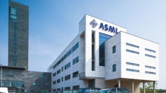 ASML's Growth Guidance Contraction and 2026 Uncertainty