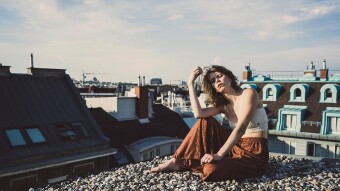 Brave to be on the rooftop - DEFI break - Your crypto works passively, so take a deep breath!