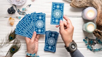 5 Ways to Make Money Giving Oracle Card Readings in 2021