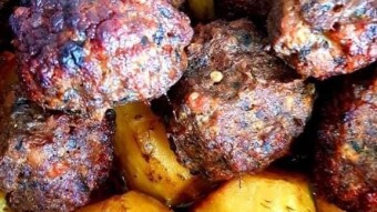Foodbook #1075 meatballs with potatoes