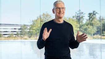 Apple: Scammers steal cryptocurrencies using Tim Cook image
