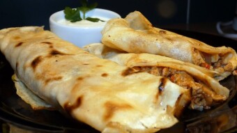 Polish-Mexican pancakes with yoghurt-garlic-mayonnaise sauce