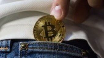 Crypto market summary: Who can move first? BTC soars above key resistance of 64K before faltering.