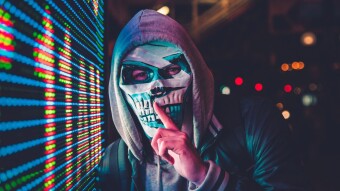 Legendary Hacker: the White Hat into the Rescue