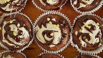 Banana-chocolate muffins