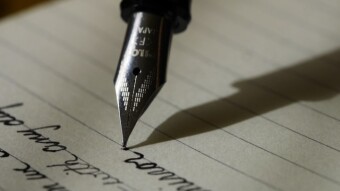Happy to Write or Write to be Happy?