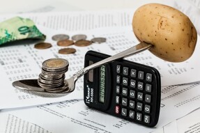 5 Reasons Why Crypto will Beat Fiat Currency Hands Down