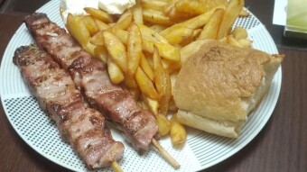 Foodbook #346 Greek souvlakia, anything better ??