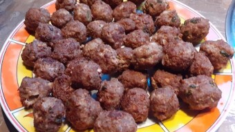 Foodbook #687 small meatballs