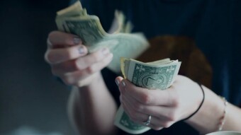 What’s a Ponzi scheme?