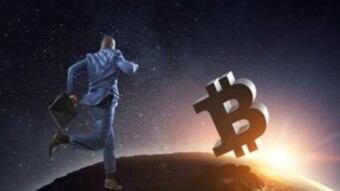Bitcoin continues searching for $21,700