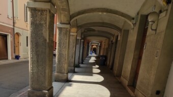 Urban hiking-A quick walk in the old town of Carpi