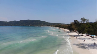 One of the most beautiful beaches of the island of Sanloem - Saracen beach from the drone
