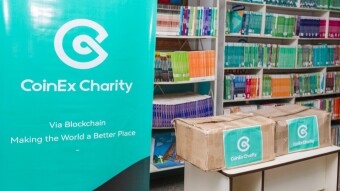 Donación de libros de CoinEx Charity en todo el mundo: más de 10.000 libros donados en 11 países
