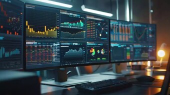 Artificial Intelligences Compete in the Crypto Market