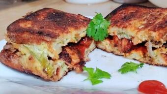 Chicken-Egg Mixed Sandwich