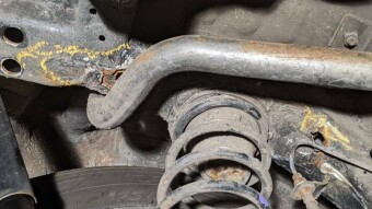 Daihatsu Sirion - MOT issue rectification - dissassembly pt. 1