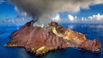 Why does sulfur smell like rotten eggs? - The Periodic Elements NFT (GIVEAWAY)