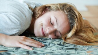 Top 3 Valuable & Useful Tips To Make Money While You Sleep