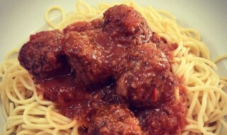 Foodbook 101 spicy meetballs with red chili sauce and macaroni