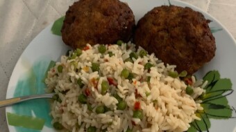 Daily meal #25 big meatballs with risotto