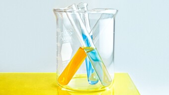 Create in the lab Hydrogen cyanide and Diazomethane - The Periodic Elements NFT (CONTEST)
