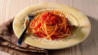Bucatini  all'Amatriciana - Italian Recipes