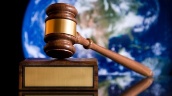 Facebook and YouTube are Facing a $600M Lawsuit for Crypto Ad Bans in 2018