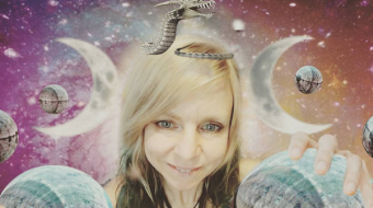 *+._.+* Poem - "Sun's Bloom Chase the Moon" *+._.+*