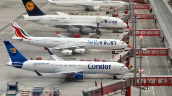 Maduro demands the airlines to pay for fuel in Petro.