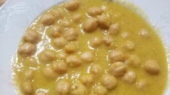 Foodbook #437 chickpea stew with lemon