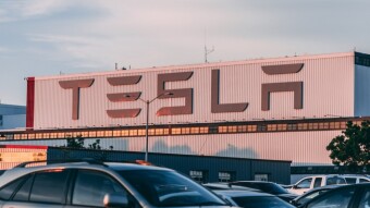 Elon Musk Continues to Sell Off Tesla Shares