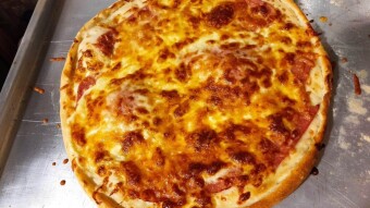 Foodbook #1046 anyone for a pizza ???