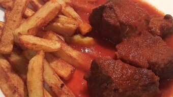 Foodbook #944 Tomato beef stew with French fries