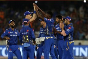 MI stun SRH to win by 40 runs.
