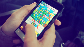 Games giving passive income instead of making the users pay to play