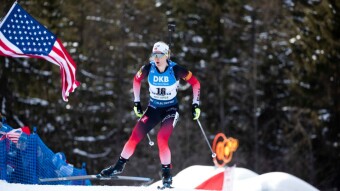 Marte Olsbu Røiseland wins the first individual Gold at the Biathlon World Championships