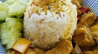 Brazilian chicken with coconut milk and mango