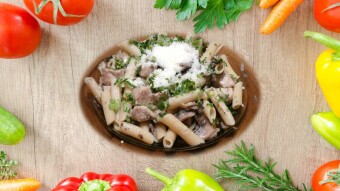 Penne pasta in mushroom sauce (Champignon) with turkey