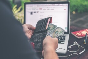 MCO: Put Your Cash and Crypto to Work on Crypto.com
