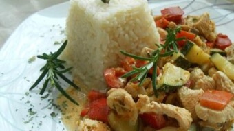 Mediterranean vegetable pan with chicken breast fillet