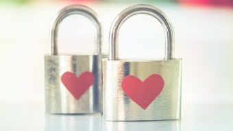 Is Bitcoin an Antagonist of Censorship?
