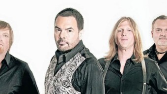 Alphaville: Marian Gold, one survival band from the '80s. Alphaville is still alive!