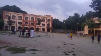 Scene of playing in the afternoon field