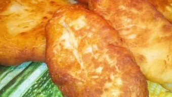 Foodbook #1035 bread cheese with feta